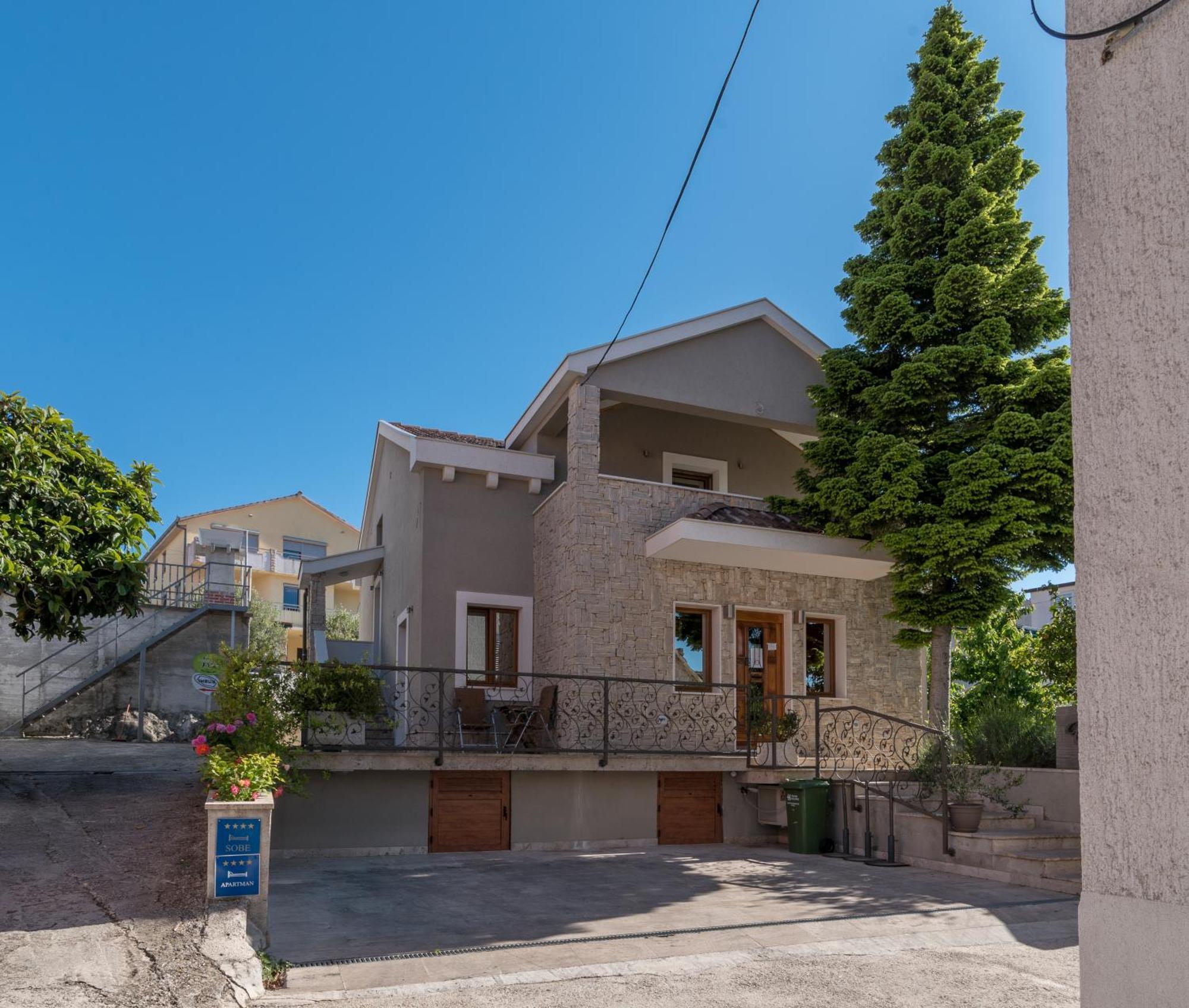 Villa Lucica تروغير المظهر الخارجي الصورة