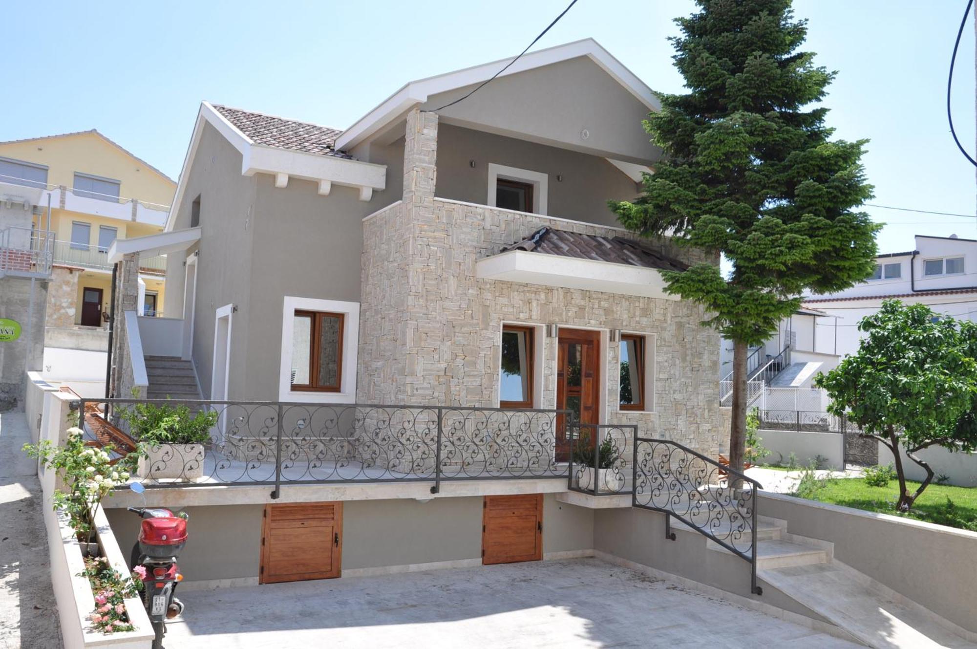 Villa Lucica تروغير المظهر الخارجي الصورة